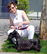 Lana mit ihrer Zchterin Frau Hummel